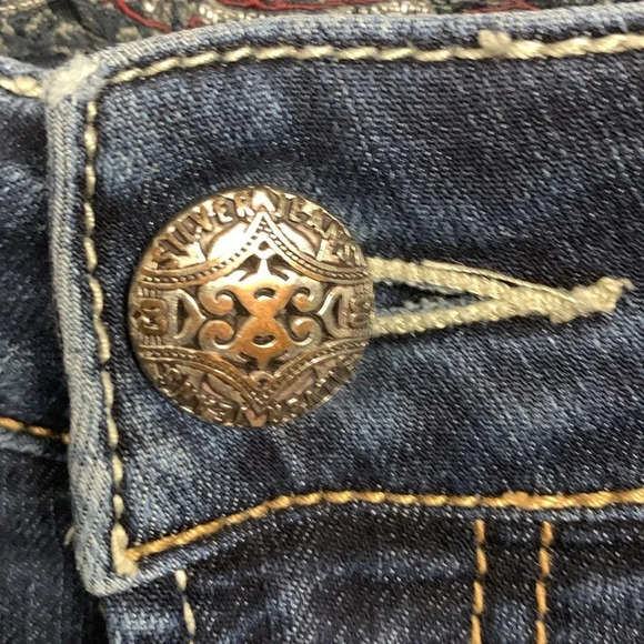 Silver Natsuki mid rise, mid weight, mid wash, boot cut jean w raw hem, 28 by 33 - Picture 6 of 6